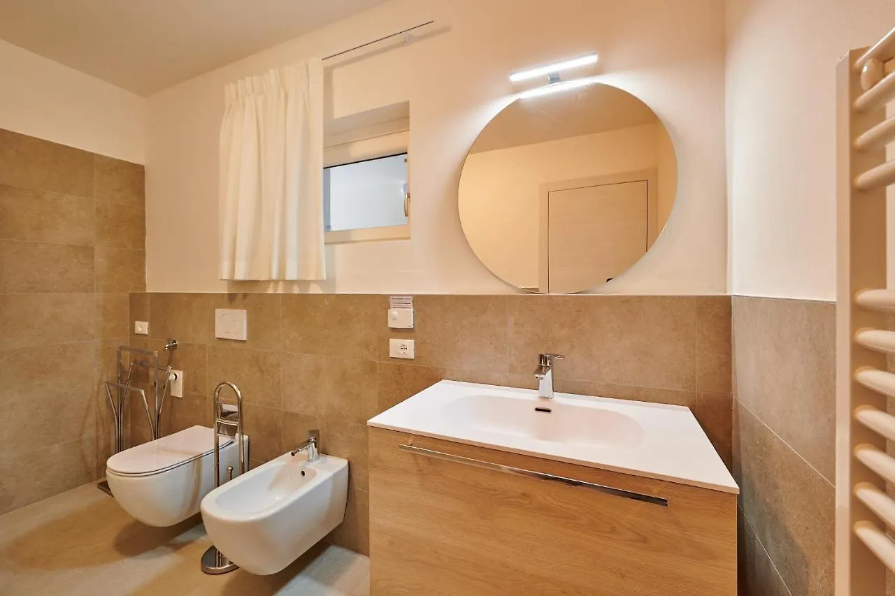 Apartmentsgarda - Residenza Monte Baldo - Garda Italy
