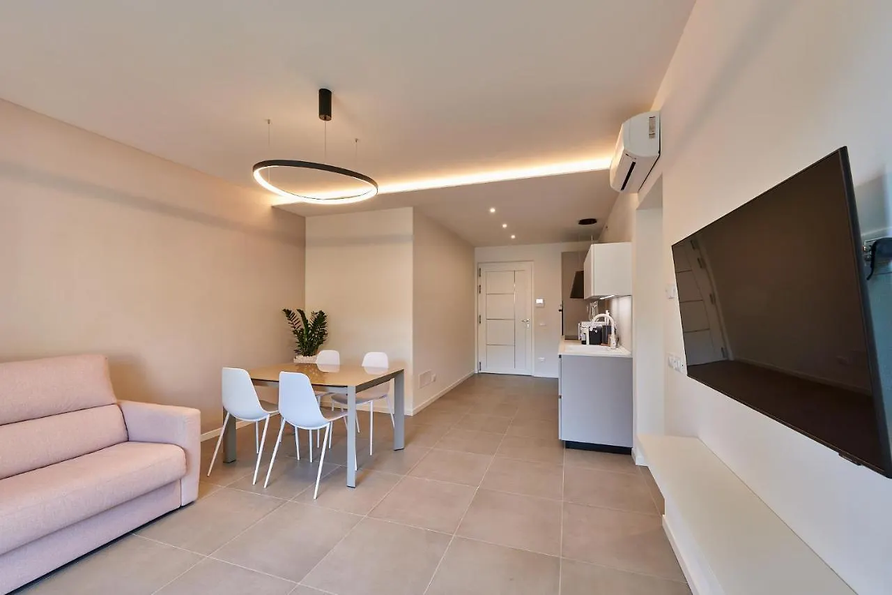 Apartment Apartmentsgarda - Residenza Monte Baldo - Garda Italy