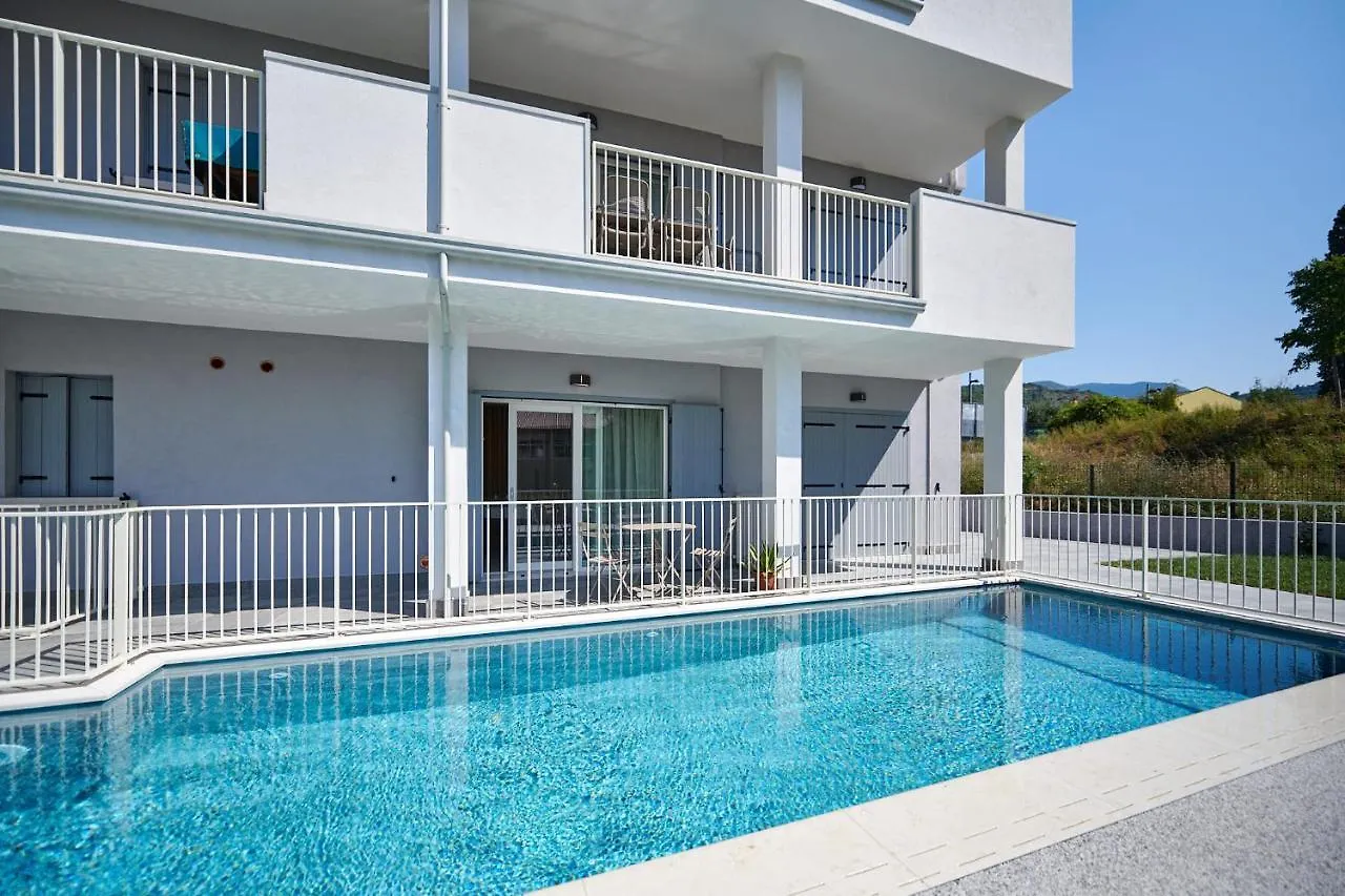 Apartmentsgarda - Residenza Monte Baldo - Garda Apartment