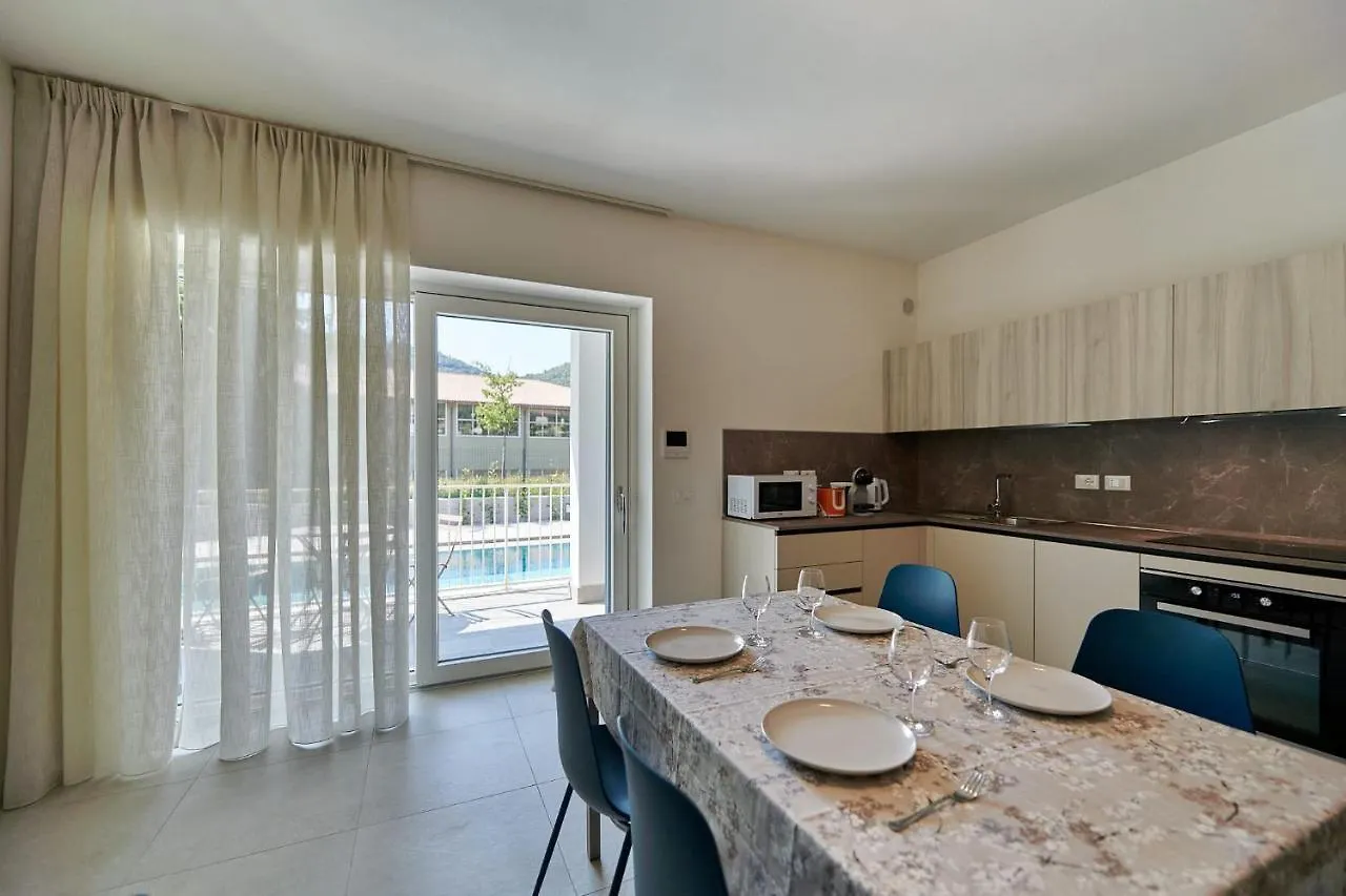 Apartmentsgarda - Residenza Monte Baldo - Garda 0*, Garda (Verona) Italy