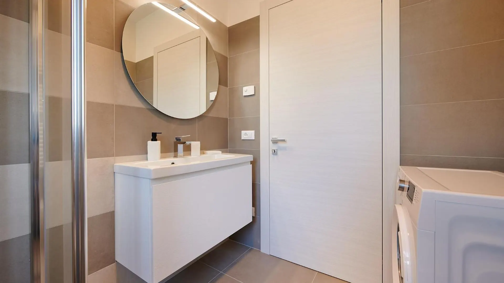 Apartment Apartmentsgarda - Residenza Monte Baldo - Garda Italy