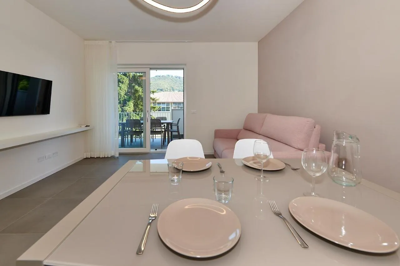 Apartmentsgarda - Residenza Monte Baldo - Garda Italy