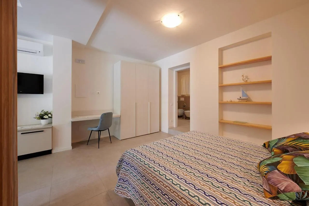 Apartment Apartmentsgarda - Residenza Monte Baldo - Garda
